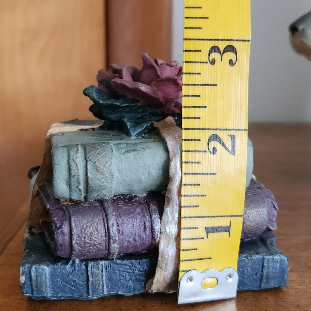 Paperweight Antique Book Stack and Roses - Picture 14 of 14